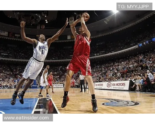 詹姆斯与姚明的对决背后那场引发争议的垫脚事件解析